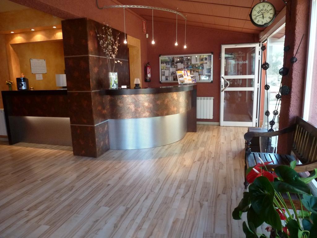 Hotel H Con Encanto Binéfar エクステリア 写真